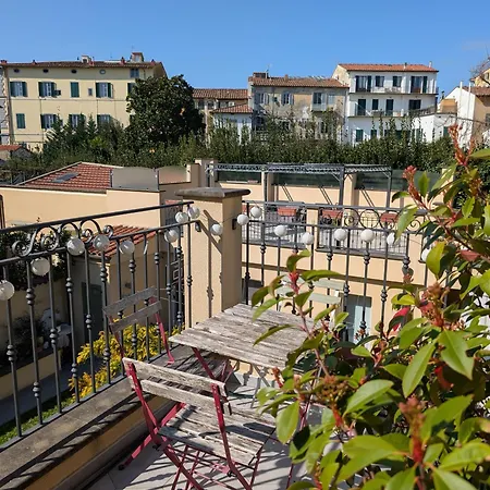 Apartment Casa Ridolfi -una Terrazza Sui Giardini Di Pisa
